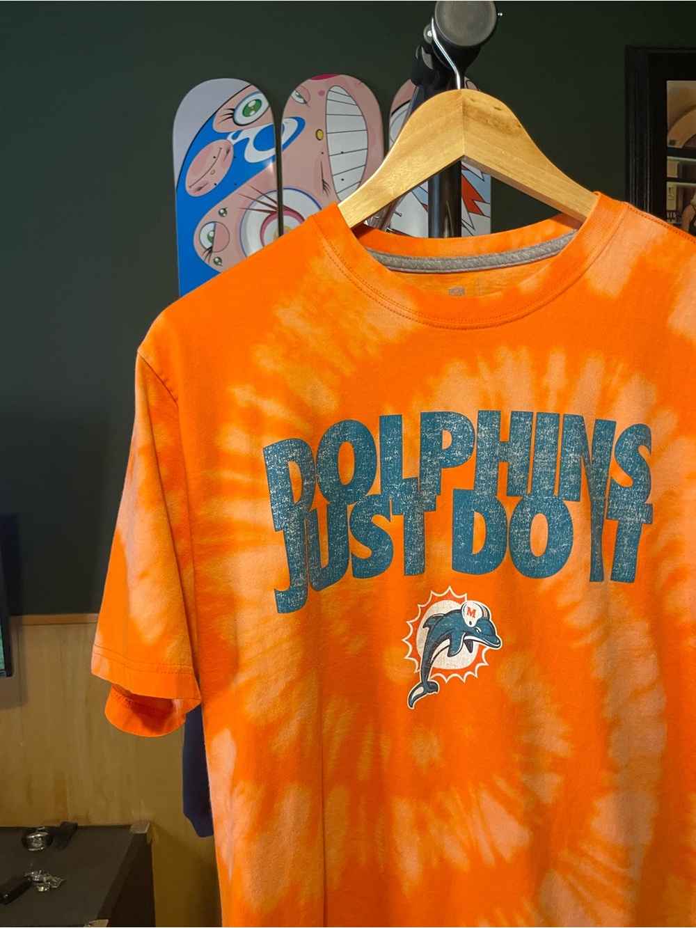 DOLPHINS 'Just Do It' Orange Tie-Dye Tee men’s size large sprial reverse dye